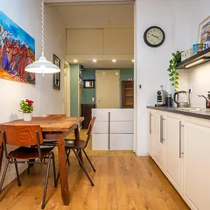 Fully Fitted - 15 Min From Station Homestay